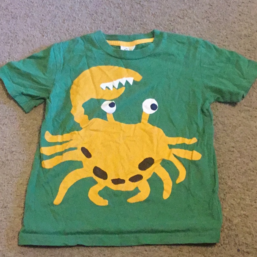 Mini Boden crab shirt